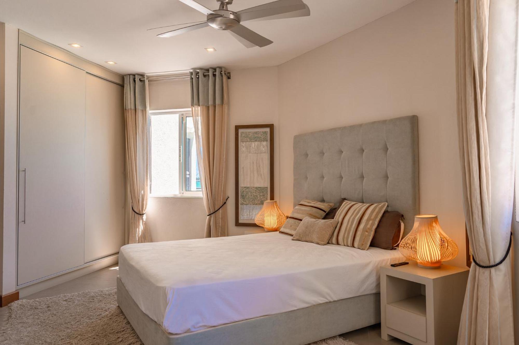 Beachfront Luxurious Stunning Sunset Boulevard Apartment, Grand-Baie Dış mekan fotoğraf