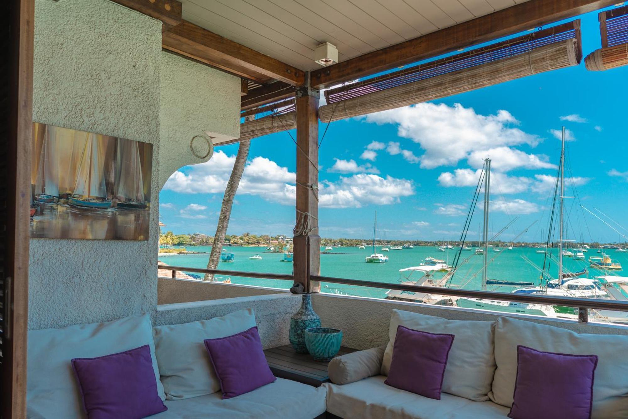 Beachfront Luxurious Stunning Sunset Boulevard Apartment, Grand-Baie Dış mekan fotoğraf