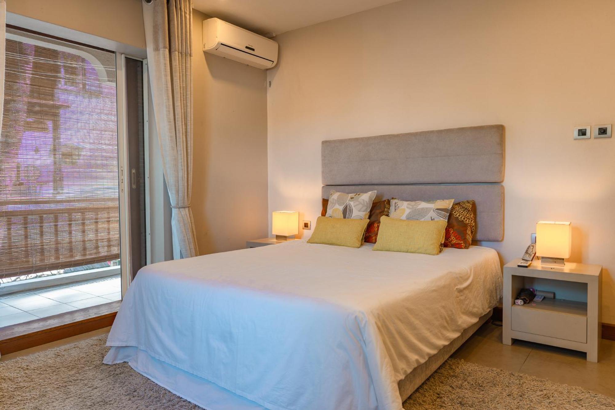 Beachfront Luxurious Stunning Sunset Boulevard Apartment, Grand-Baie Dış mekan fotoğraf